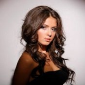 Слухати Нюша – Больно (Remix)