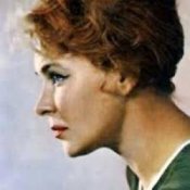 Слухати Нина Ургант – Мы за ценой не постоим...