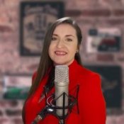 Слухати Марія Гайова – Даруйте квіти всім жінкам