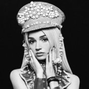 Обкладинка Poppy – Immature Couture
