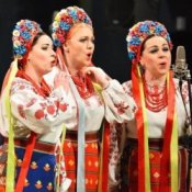 Слухати Хор ім.Верьовки – Туман яром