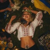 MALA SARA - Ой, крути-крути мене, не відпускай!