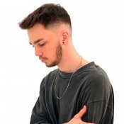 Слухати Dan Korshunov – Aurum