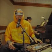 Обкладинка mgk – Empty Out Your Pockets (Juice WRLD)