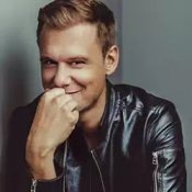 Обкладинка Armin van Buuren – We Are Here To Make Some Noise (Radio Edit)