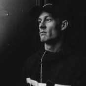 Слухати ЕРЁМА – Аминь