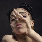 Обкладинка FKA Twigs – Figure 8