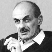 Слухати Булат Окуджава – Из окон корочкой несет поджаристой