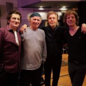 Обкладинка Rolling Stones feat. Paul McCartney – Bite My Head Off