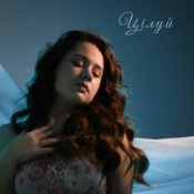 Слухати Дмитренко Вікторія – Цілуй