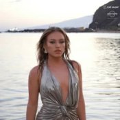 Слухати Magda Ignat – Cand plangi cu ea