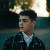 Обкладинка AJ Mitchell – Like Strangers Do