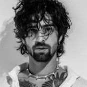 Слухати Volodymyr Dantes – просто кохаю